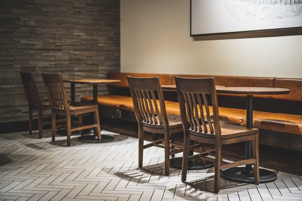Etienne Coffee & Shop