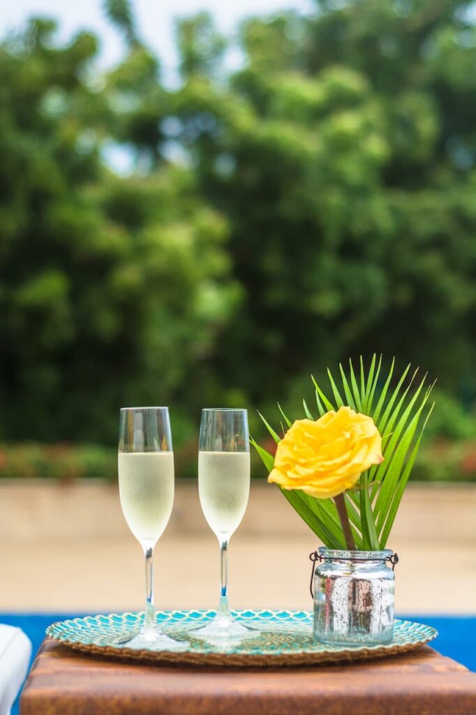 Offrez un coffret de dégustation pour la Saint-Valentin Avec la Saint-Valentin qui approche à grands pas, il faut bien réfléchir aux meilleurs cadeaux à offrir à votre partenaire. Que diriez-vous de leur faire découvrir une sélection des plus savoureux alcools ? Grâce aux coffrets de dégustation d'alcool, vous avez la possibilité de choisir parmi un large éventail de produits comprenant vin, champagne, whisky et spiritueux pour former un coffret digne des meilleurs connaisseurs. Vous trouverez également toutes les informations et avis indispensables afin de mener à bien votre commande et garantir un cadeau unique ! cadeau Saint-Valentin