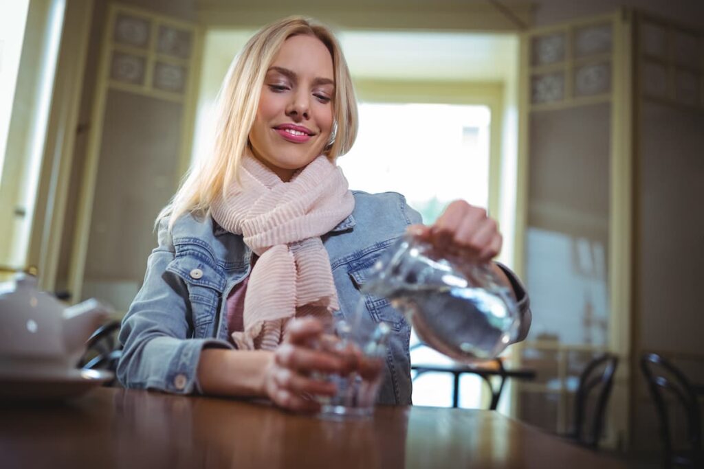 French’Eaux : Un Acteur Clé du Marché B2B de la Purification de l’Eau en Occitanie Le marché de la purification de l’eau en Occitanie, et plus largement dans le Sud de la France, connaît une forte croissance, notamment dans le secteur B2B (business-to-business). Avec une demande croissante pour des solutions durables et efficaces dans la gestion de l’eau, les entreprises locales se tournent de plus en plus vers des solutions innovantes pour répondre aux défis liés à la qualité de l'eau, notamment dans les environnements industriels, commerciaux et tertiaires. French’Eaux, une entreprise basée à Béziers, s'est imposée comme un acteur incontournable sur ce marché en pleine expansion, en offrant des solutions sur-mesure adaptées aux besoins des professionnels. purificateur d'eau Béziers